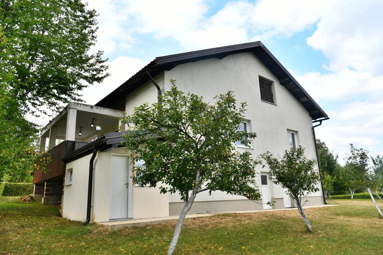 Lora Apartment Rakovica Exterior photo